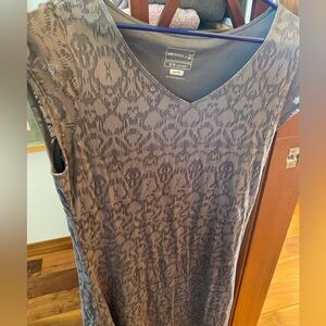 Elevate Everyday Style with the Merrell Opti-Wick XL Everyday Dress in Chic Grey